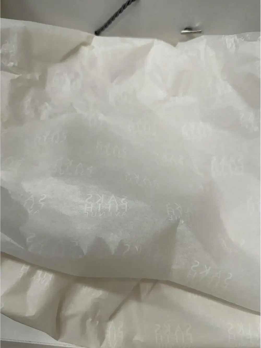 Saks Fifth Avenue Gift Box w/ Rope Handle Tissue 12 1/2